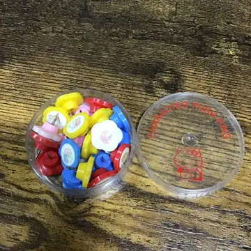 쇼와 레트로 산리오 푸시 핀