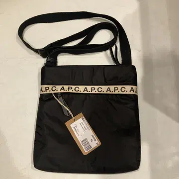 아페쎄 숄더백 사코슈