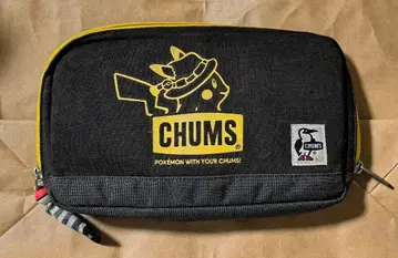 CHUMS 피카츄 콜라보 숄더