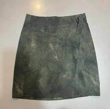 Lululemon 올리브 그린 미니 스커트 랩스커트