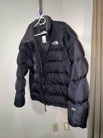 The North Face 550 블랙 다운 자켓