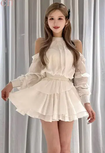 Darich 볼륨 쉬폰 미니 원피스 베이지