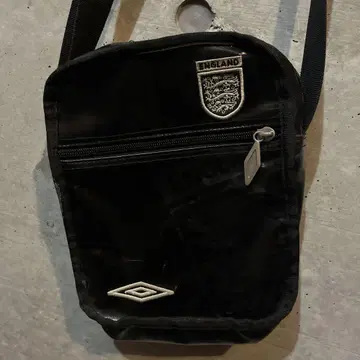Umbro 블랙 숄더백 잉글랜드 대표팀