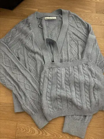 Abercrombie and Fitch 그레이 케이블 니트 셋업
