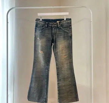 로우라이즈 데님 팬츠 플레어 데님 부츠 컷 데님 데미지 가공