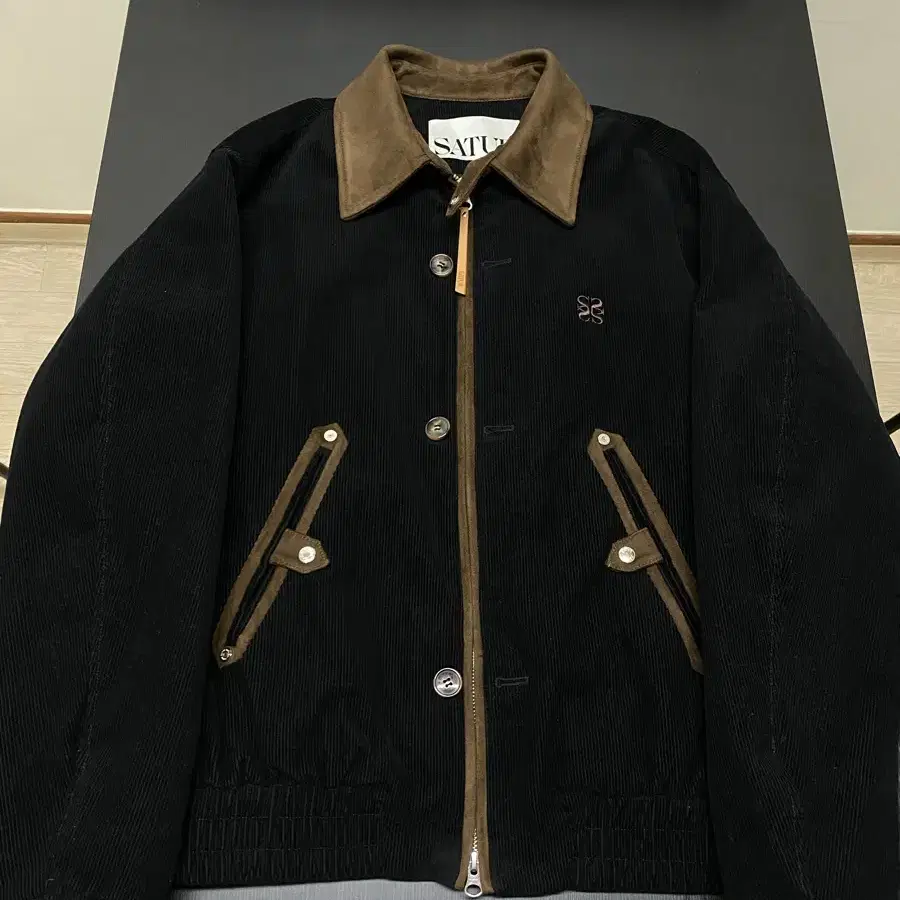 ◆SATUR◆ Applique artwork logo collar jacket resort ivory S SATUR | 세터 XL)Setter Appliqué Artwork Logo Collar Jacket