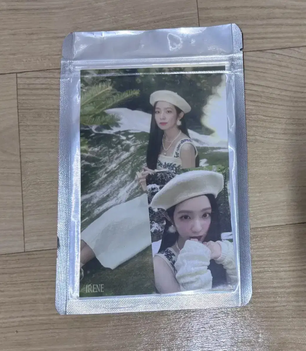 Red Velvet Irene SMCU Photo Poca Set (sealed)