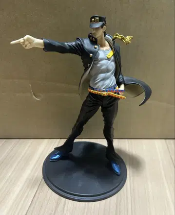죠죠 동상 레전드 쿠죠 죠타로
