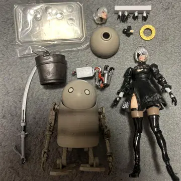 NieR: Automata 2B 기계 생명체 피규어 브링거
