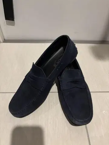 TOD'S 네이비 스웨이드 드라이빙 슈즈