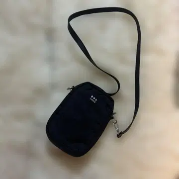 TATRAS 블랙 숄더백 사코슈
