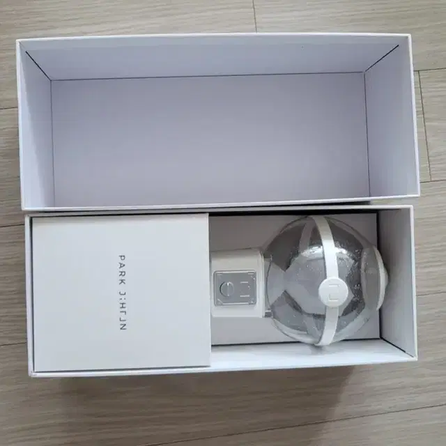 박지훈 응원봉 판매합니다 뿌뽀윙과 일괄판매합니다