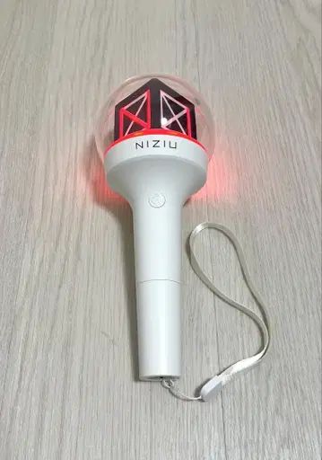 NiziU 응원봉