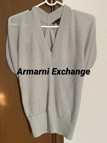 Armani Exchange 슬리브리스 스웨터 XS/TP