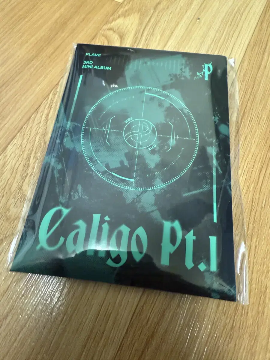 플레이브 Caligo PT.1 포카앨범 미개봉