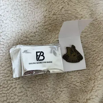 befirst sailing 랜덤 핀 배지 슌토
