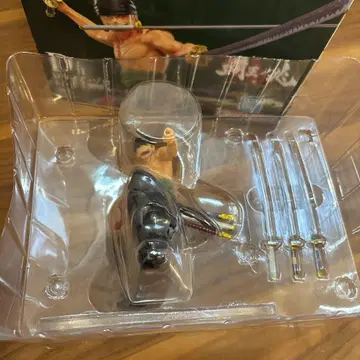 로로노아 조로 피규어 D상