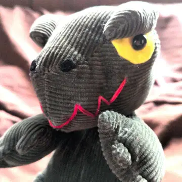 공룡형 핸드메이드 봉제 인형 다크 그린 고질라풍