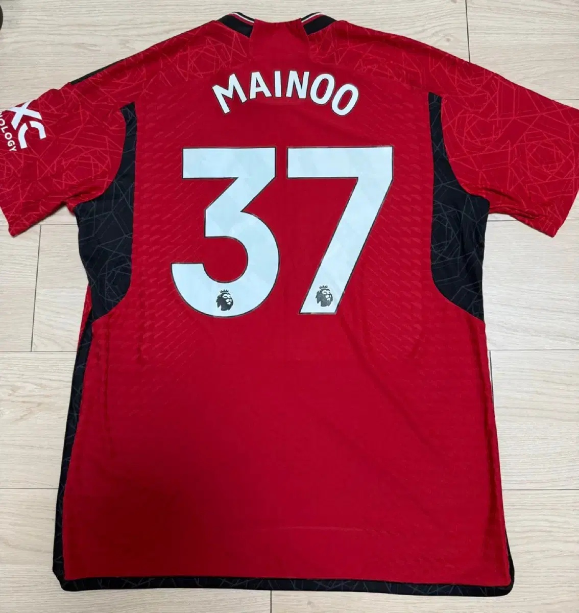 23-24 Manchester United Home Authentic NO.37 Kobe Maynu