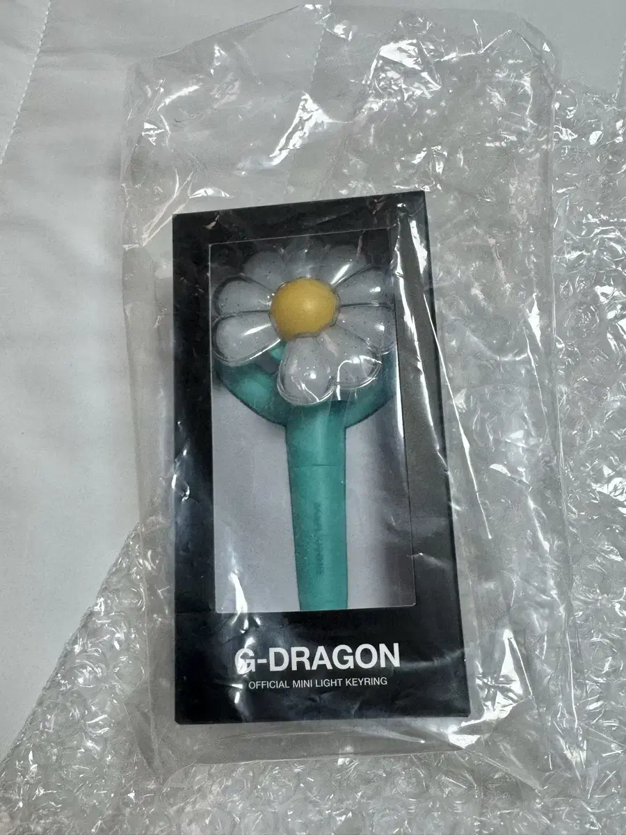 G-DRAGON Mini Light Keyring Mint New