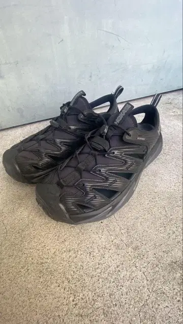 호카 호파라 27cm