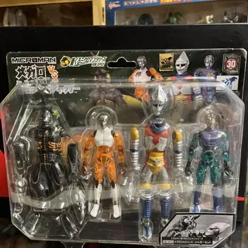 MICROMAN 메가로 vs 제트 제트 재규어