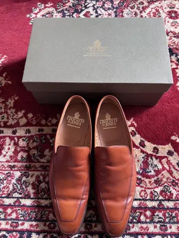 Crockett & Jones 브라운 로퍼