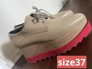 스텔라 맥카트니 통굽 베이지 스니커즈 빨간색 밑창 37