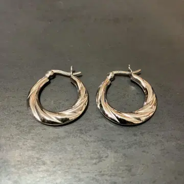 SILVER925 TWIST HOOP EARRINGS/실버/귀걸이