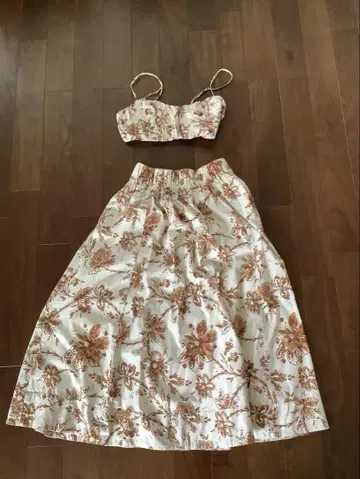Abercrombie 플라워 프린트 스커트 셋업