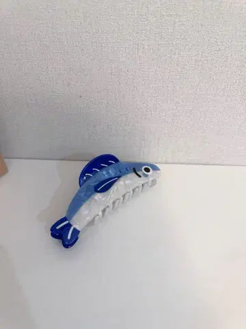 물고기 모양 클립 블루 화이트