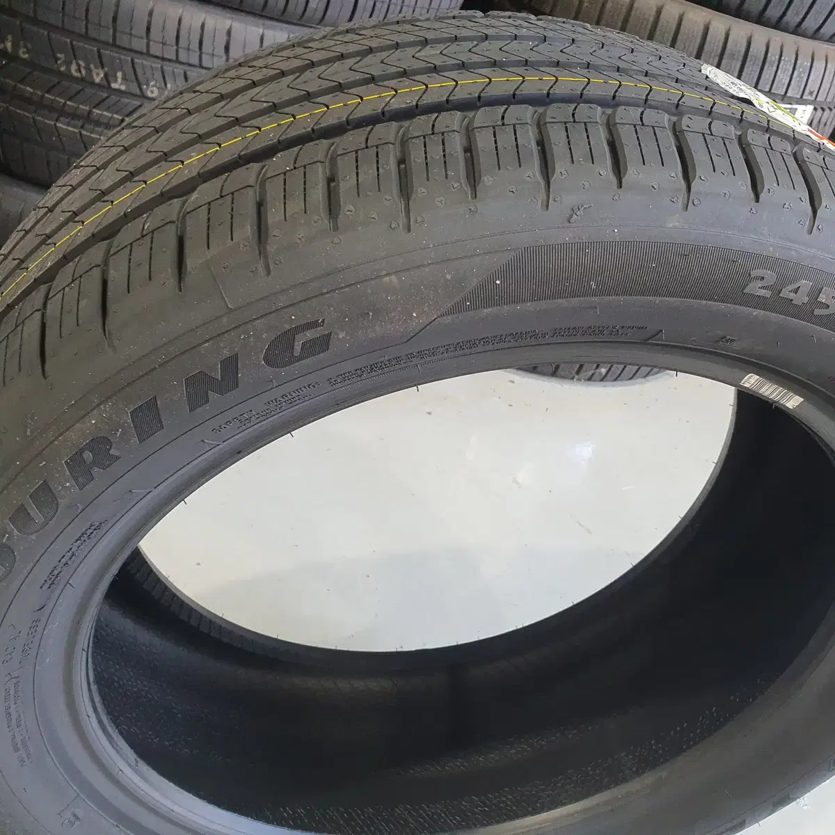 245 45 18 Goodyear Tire Eagle Touring Tire Discount Ilsan #그랜저타이어,#k7타이어 ,#2454518,#굿이어타이어,#520타이어 on Bunjang Global Site.