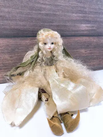 와카쓰키 마리코 요정 비스크 인형