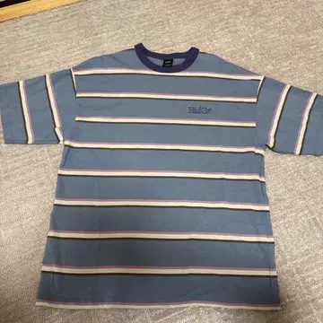 보더 무늬 반팔 티셔츠 HUF