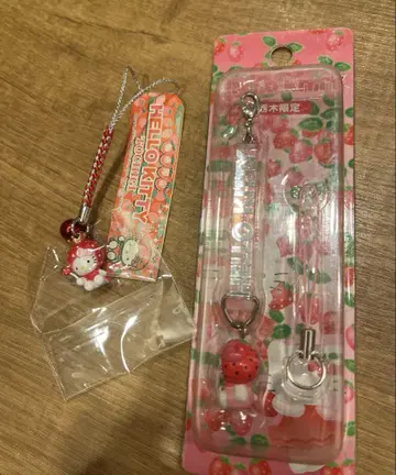 지역 특산품 키티 딸기 도치기 마스코트 네츠케 스트랩