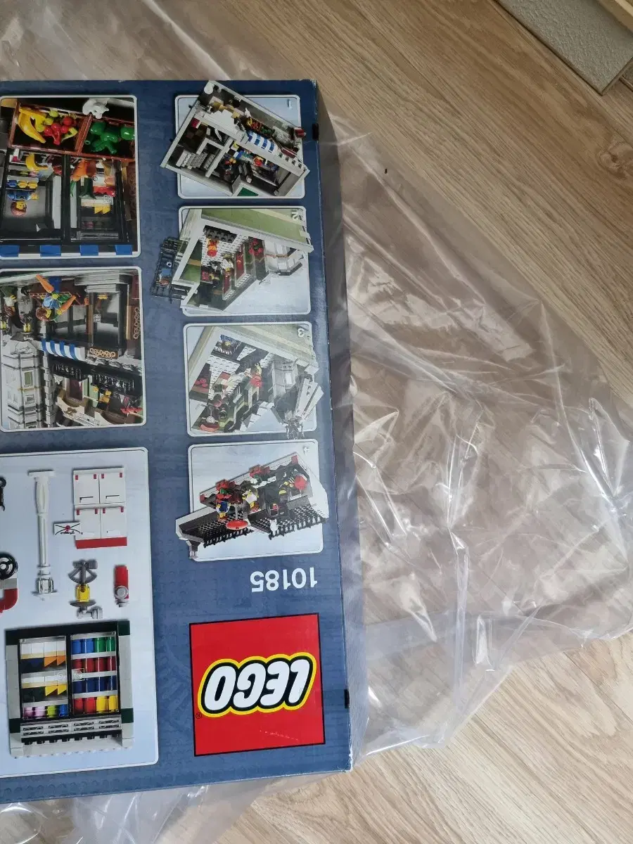 Unsealed Lego Green Grocer 10185