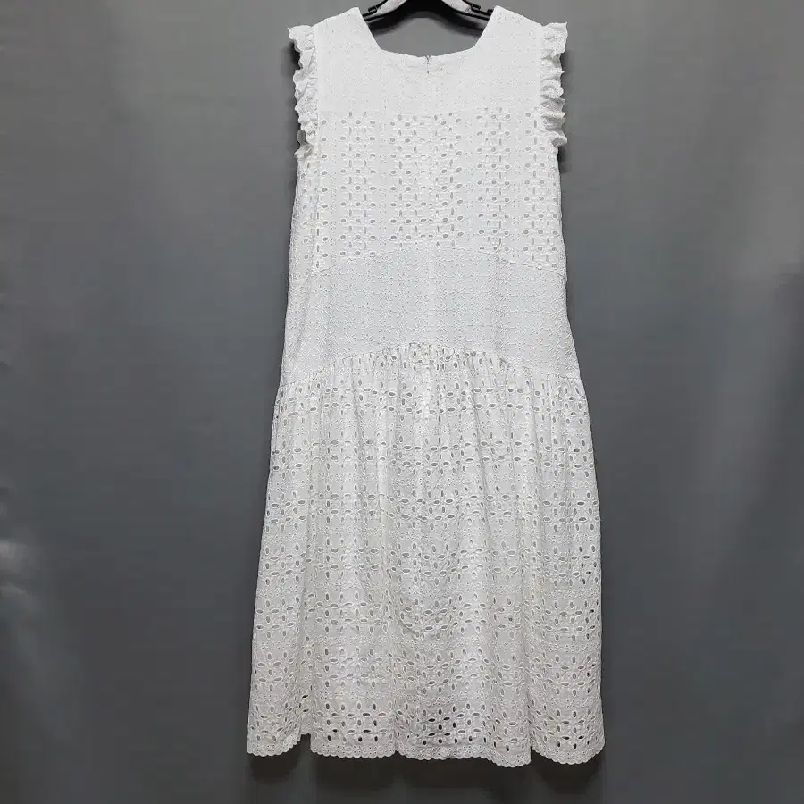 Punching Long Onepiece on Bunjang Global Site.