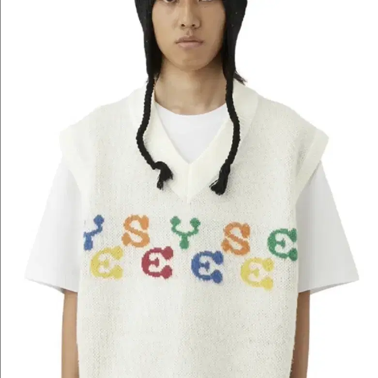 YESEYESEE KNIT VEST CREAM on Bunjang Global Site.
