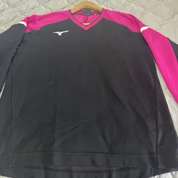 Mizuno 블랙 핑크 V넥 저리 XL