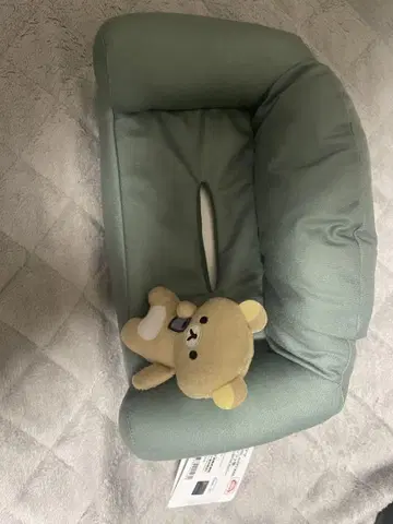 리락쿠마: [그린] 편안한 소파형 티슈 박스 커버