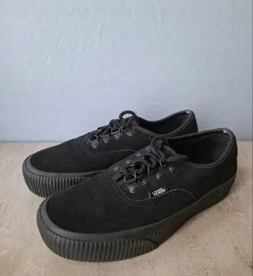 VANS 오센틱 플랫폼 2.0 올 블랙 24cm