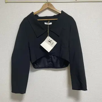 KAKISS 블랙 크롭 자켓