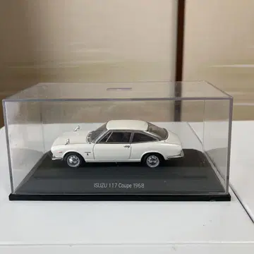 GR125 EBBRO 이스즈 117 쿠페 1968