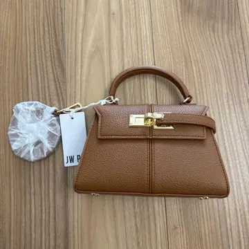 JW PEI 브라운 핸드백