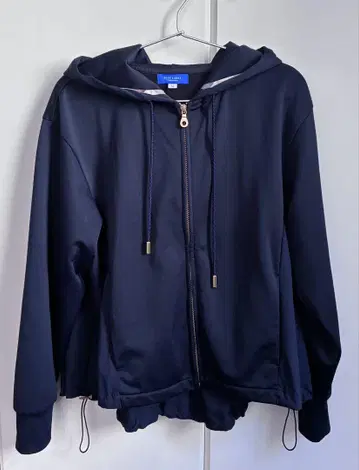 BLUE LABEL CRESTBRIDGE 네이비 후드티 38