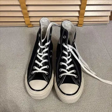 컨버스 하이컷 스니커즈