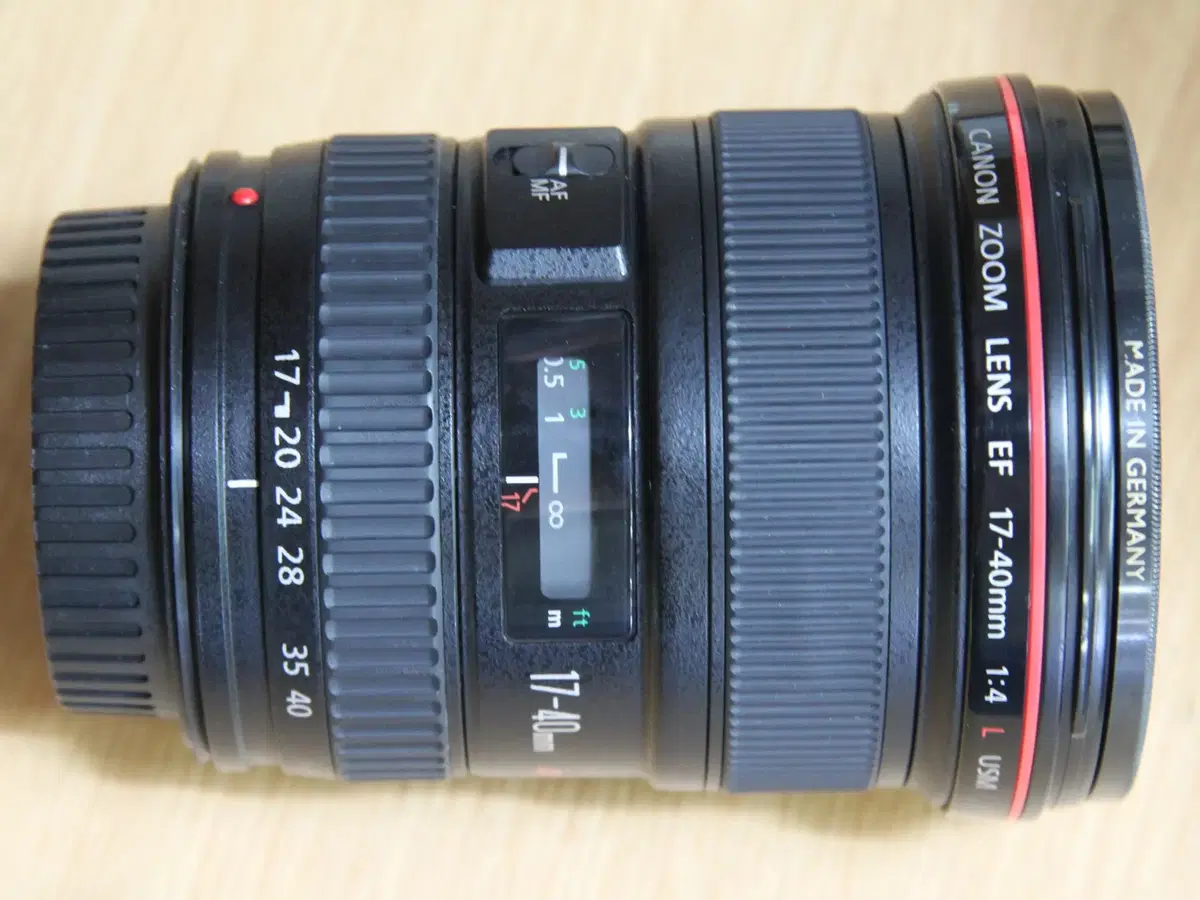 Canon EF17-40L.
