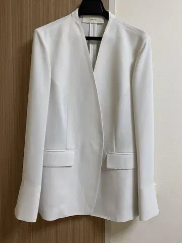 정가 7만 CYCLAS 화이트(아이보리) 노카라 자켓