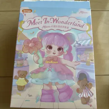 meets IN wonderland 피규어 수족관