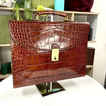컨디션 최상 90년대 BALLY 악어 엠보싱 비즈니스 백 구하기 어려움